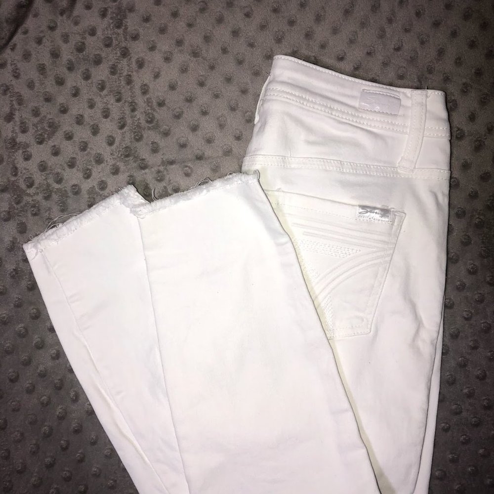 White Semi Destroyed Seven7 Brand Capri Jeans